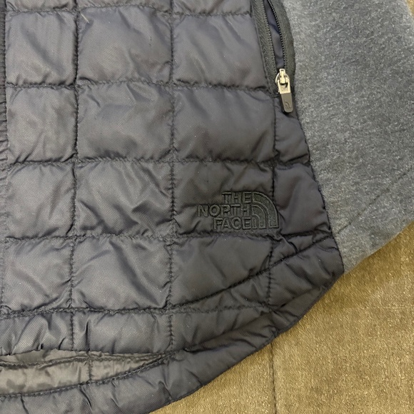 The North Face Thermoball Eco Puffer Jacket Insulated Quilted Full Zip - Picture 4 of 7